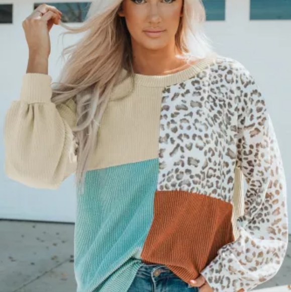 ❤️New patchwork color block top - Picture 3 of 11